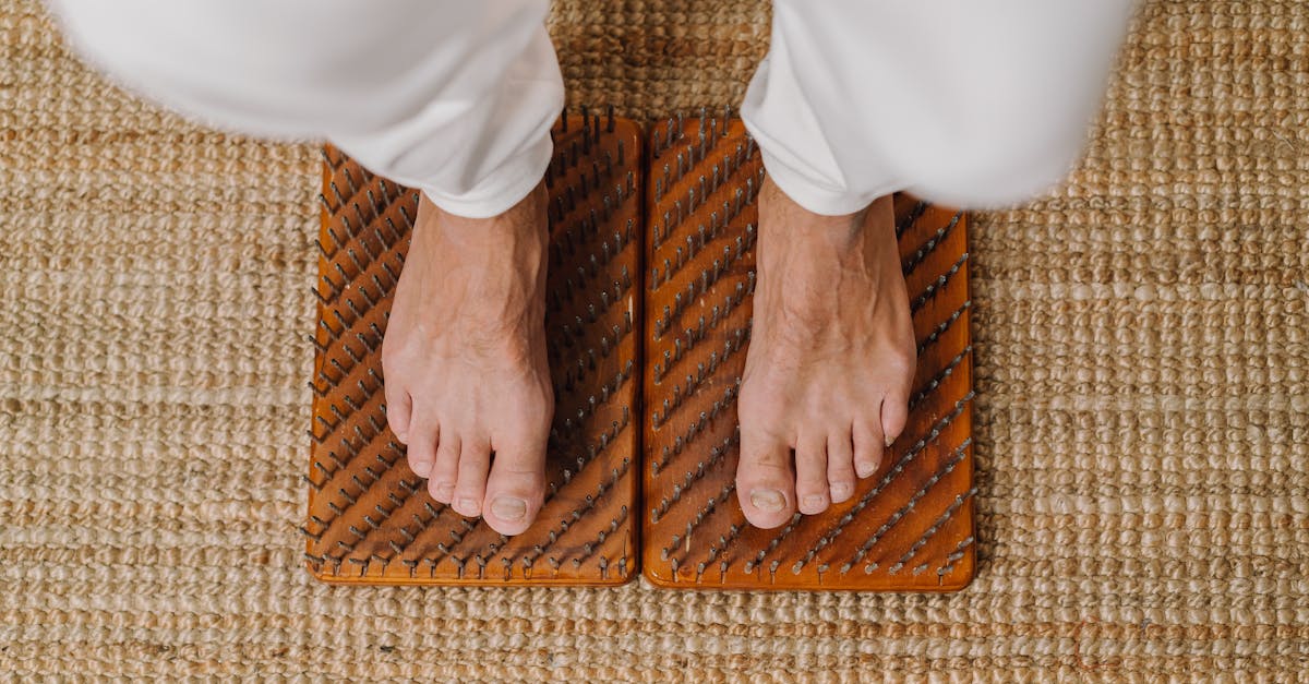 découvrez l'acupression, une méthode naturelle qui utilise la pression sur des points spécifiques du corps pour soulager le stress, améliorer la circulation et favoriser le bien-être. apprenez les techniques essentielles pour intégrer l'acupression dans votre routine quotidienne.