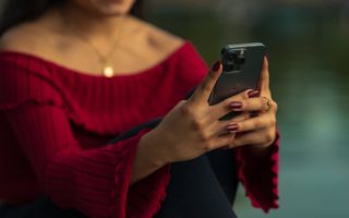 explorez la richesse et la diversité de la sexualité féminine, ses dimensions psychologiques, physiologiques et socioculturelles. découvrez comment la sexualité des femmes est influencée par les normes, les expériences personnelles et les relations, tout en brisant les tabous et en célébrant l'épanouissement personnel.