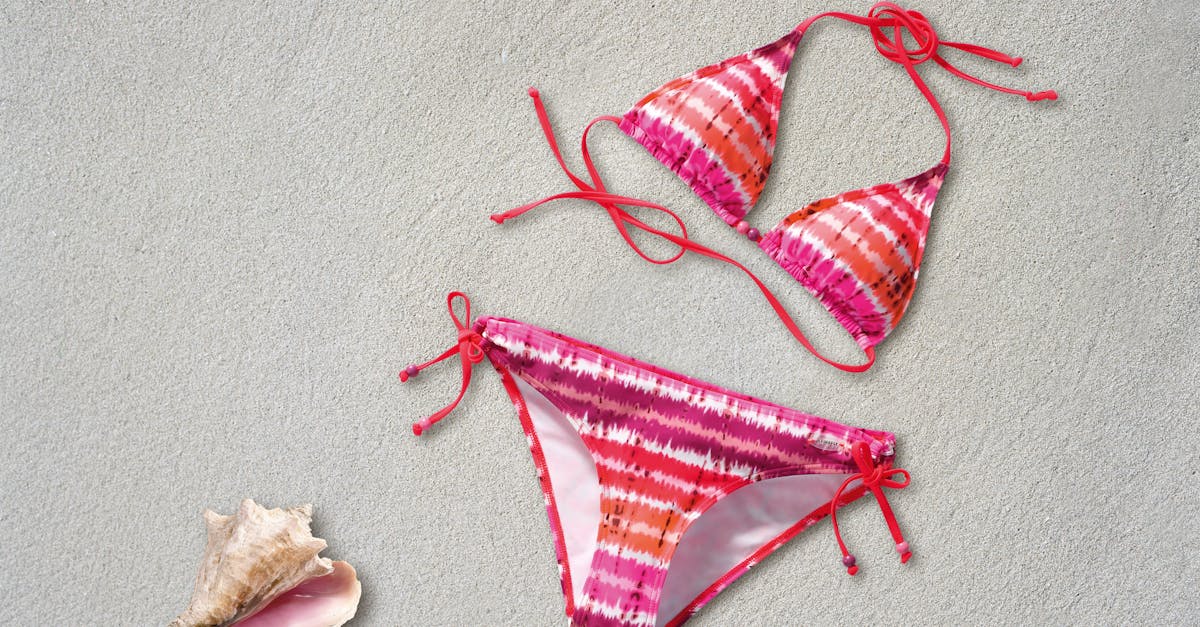 découvrez notre collection de lingerie raffinée et séduisante, alliant confort et élégance. trouvez le modèle parfait pour chaque occasion, que ce soit pour se sentir bien chez soi ou pour des moments spéciaux. explorez des designs variés, des matières délicates et des coupes flatteuses qui subliment toutes les silhouettes.