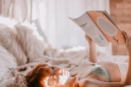 découvrez notre collection de lingerie élégante et confortable, conçue pour sublimer votre silhouette. offrez-vous un moment de bien-être et de séduction avec des modèles variés adaptés à toutes les morphologies.