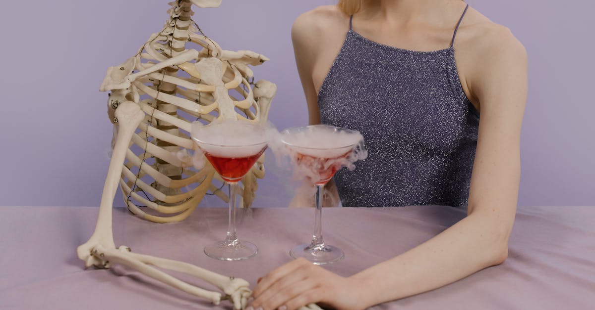 découvrez les tendances sexy en matière de costumes pour 2023 ! explorez notre sélection audacieuse et innovante qui allie charme et originalité, idéale pour vos soirées à thème ou halloween.
