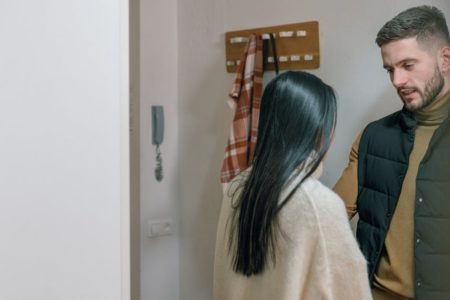 découvrez notre porte-manteau élégant et pratique, idéal pour organiser votre espace tout en ajoutant une touche de style à votre intérieur. parfait pour accueillir manteaux, vestes et accessoires, il s'intègre harmonieusement dans n'importe quelle pièce de votre maison.