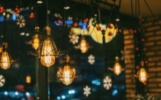découvrez l'univers enchanteur des lampes nocturnes. transformez votre espace en un havre de paix avec nos éclairages doux et apaisants, parfaits pour créer une ambiance relaxante la nuit.