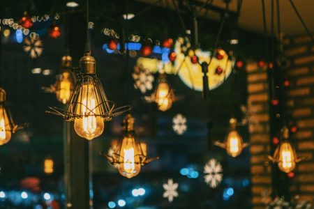 découvrez l'univers enchanteur des lampes nocturnes. transformez votre espace en un havre de paix avec nos éclairages doux et apaisants, parfaits pour créer une ambiance relaxante la nuit.