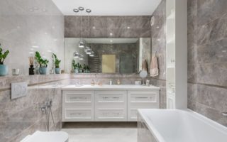 découvrez notre large sélection d'accessoires de douche pour améliorer votre expérience quotidienne. des porte-savons élégants aux rideaux de douche stylés, trouvez tout ce qu'il vous faut pour transformer votre salle de bain en un espace de détente et de confort.