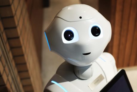 découvrez comment l'intelligence artificielle transforme notre quotidien, ses applications innovantes, ses avantages et ses impacts sur la société et les entreprises.