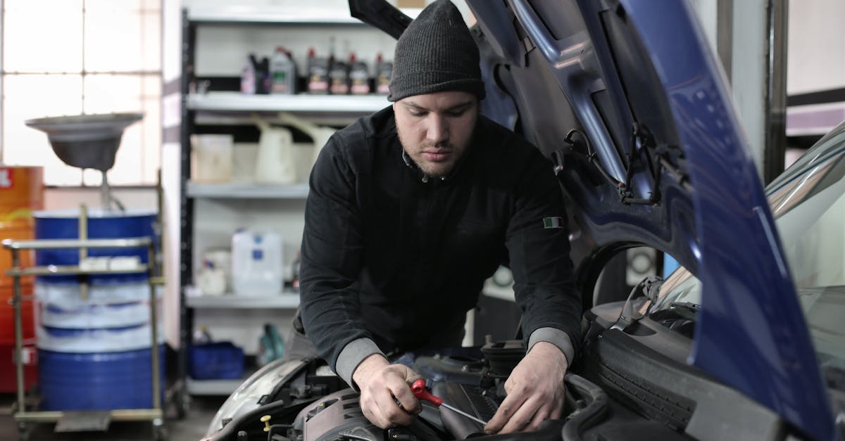 découvrez nos conseils essentiels pour l'entretien de votre voiture : astuces pratiques, vérifications à effectuer et meilleures méthodes pour assurer la longévité et la sécurité de votre véhicule.