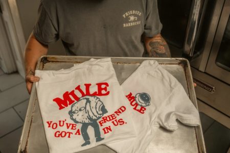 découvrez comment affirmer votre personnalité grâce au style personnalisé : conseils, inspirations et astuces pour adapter votre garde-robe à votre goût unique.