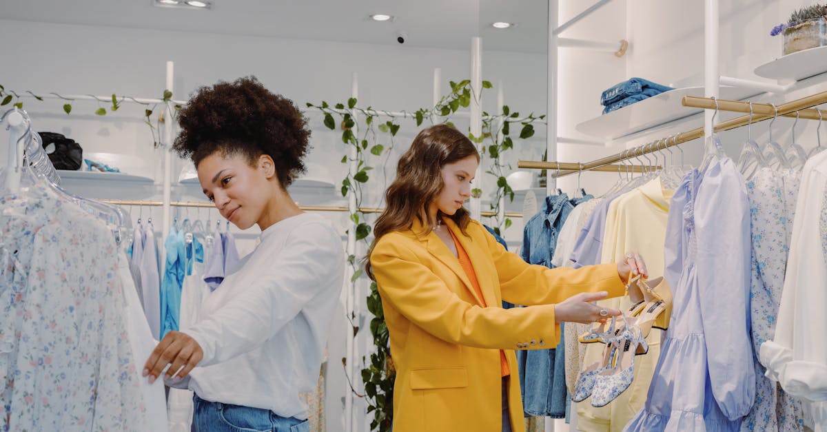 découvrez les dernières tendances de la mode : styles, couleurs et inspirations incontournables pour renouveler votre garde-robe cette saison.