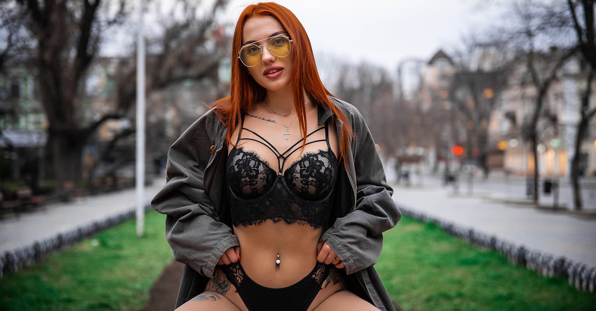 découvrez notre collection de lingerie sexy : des ensembles élégants, confortables et irrésistibles pour sublimer votre féminité et éveiller la passion. livraison rapide et discrète !