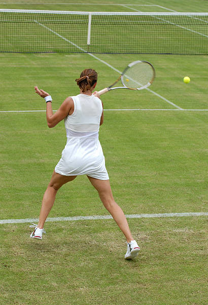 construction court de tennis en gazon synthétique à Saint-Tropez